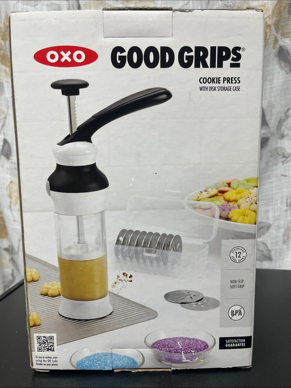 Oxo White and Black Good Grips Cookie Press with Disk Storage
